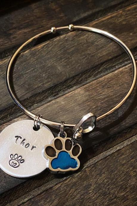 PET HEART BRACELET, Personalized Pet Name Bracelet, Fur Baby Charm Bracelet, Dog or Cat Mom gift, Custom Hand Stamped gift